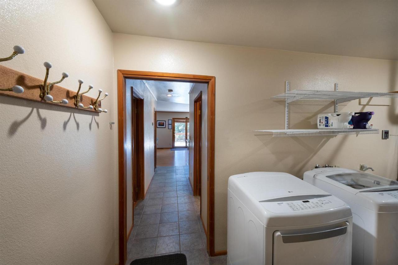 Apple Tree Bear House Villa โยเซมิตีเวสต์ ภายนอก รูปภาพ