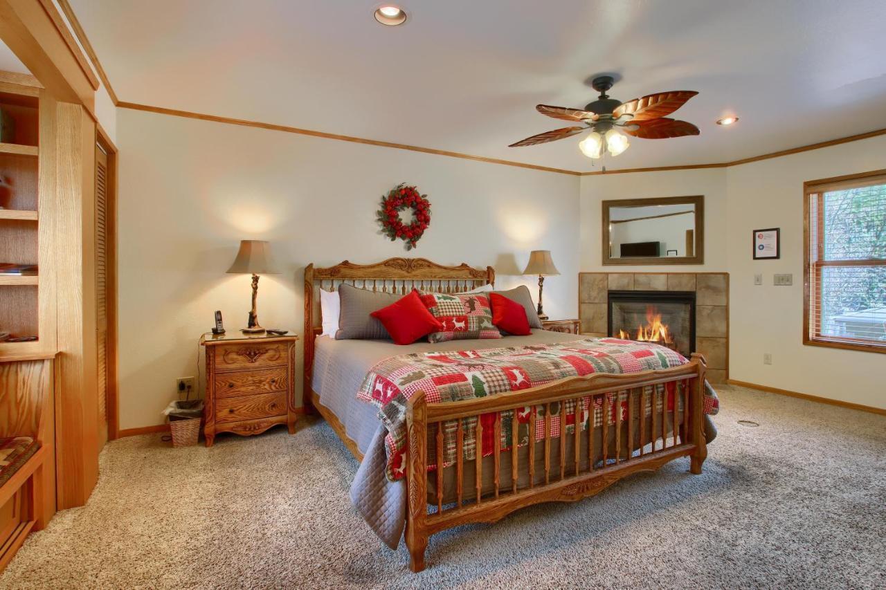 Apple Tree Bear House Villa โยเซมิตีเวสต์ ภายนอก รูปภาพ